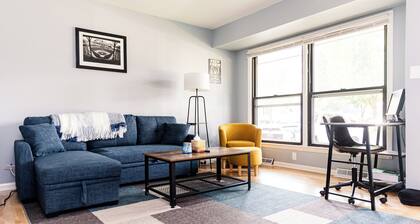 Charming 2-bedroom house with everything you need in the heart of West Allis