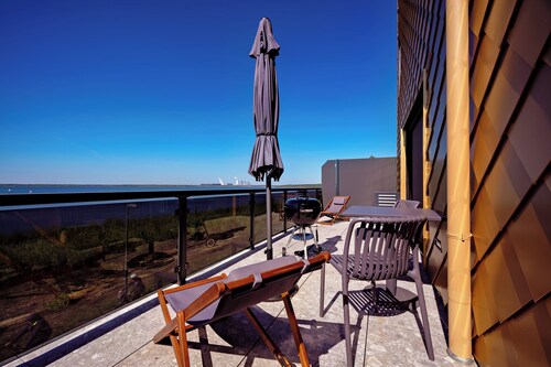 Suite #1 with lake view at Bärwalder See - SKAN-PARK