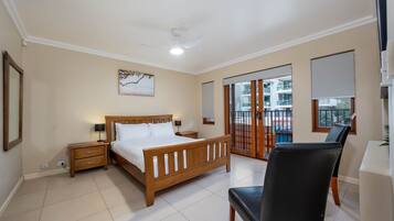 5 bedrooms, iron/ironing board, free WiFi