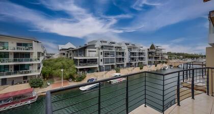 Florian on Mews - 5 Bedroom Townhouse