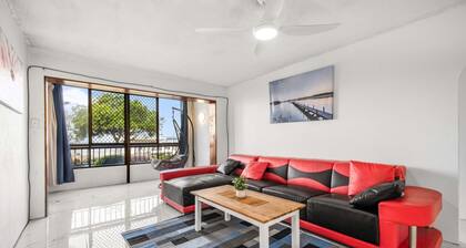 "Good Vibes on Margate Beach"