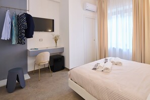 Superior Double Room, City View | Free WiFi - San Nicola Rooms Siracusa (Syracuse)