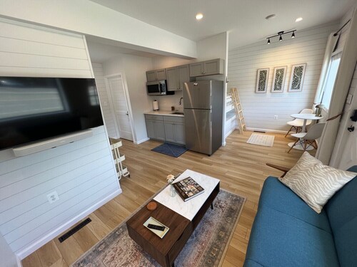 New - The Skyline Flat