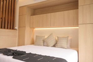 Deluxe Apartment, Balcony, City View | 1 bedroom, free WiFi