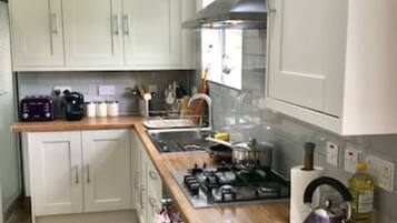 3 bedrooms, Internet