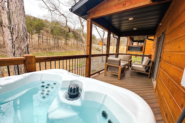 Tina de hidromasaje al aire libre