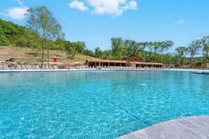 Indoor pool, outdoor pool