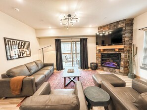 Téléviseur connecté, foyer