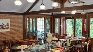 Desayuno continental incluido todos los días