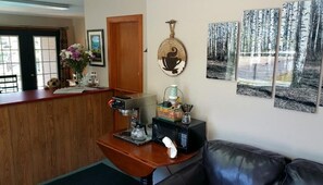 Reception - Birch Knoll Motel (Laconia)
