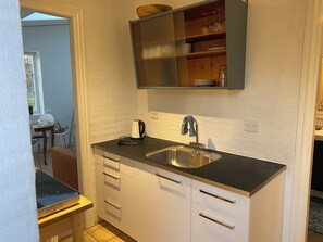 Apartment, Kitchenette, Garden View | Private kitchen - Husmandsvej 5 (Odder)