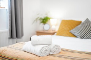 3 bedrooms, iron/ironing board, travel crib, free WiFi