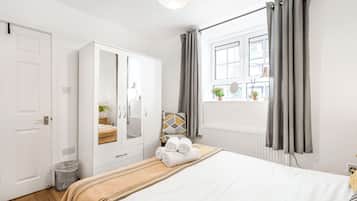3 bedrooms, iron/ironing board, travel cot, free WiFi
