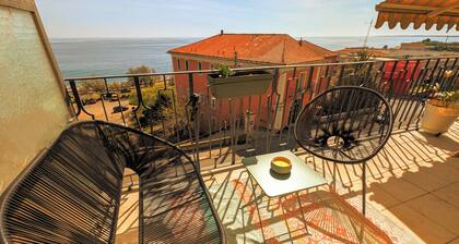 Family apartment with sea view