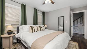 4 bedrooms, desk, iron/ironing board, WiFi