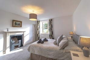 3 Schlafzimmer, Bügeleisen/Bügelbrett, Reisekinderbett, kostenloses WLAN