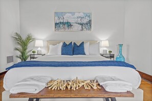 4 bedrooms, desk, iron/ironing board, travel crib