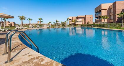 Luxurious Apt 3 bedrooms prestigia golf city sapphire with pool and golf view