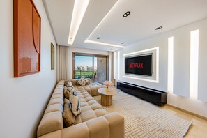 Smart TV, video library