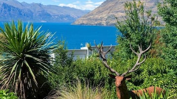 Villa, 4 Bedrooms, Lake View | Terrace/patio