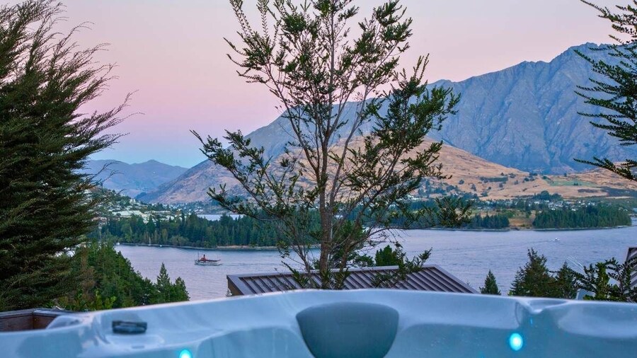 11 Aspen Grove by MajorDomo