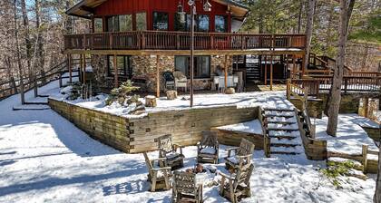 Hardwood Point
Amazing 7-bedroom vacation compound in Silver Cliff with AC WiFi