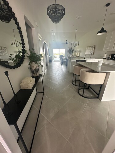 Charming Babcock Ranch 2BR+Den Condo 1G WiFi, Fitness Room, AC, Resort Amenities