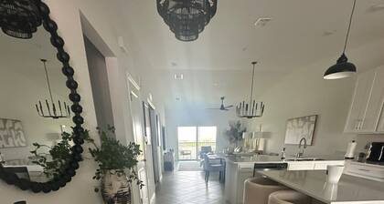 Charming Babcock Ranch 2BR+Den Condo 1G WiFi, Fitness Room, AC, Resort Amenities