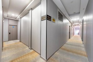 Unclassified image, 5 of 14, button - Shanghai Lianzheng Hotel (People's Square Subway Station) (Shanghai)