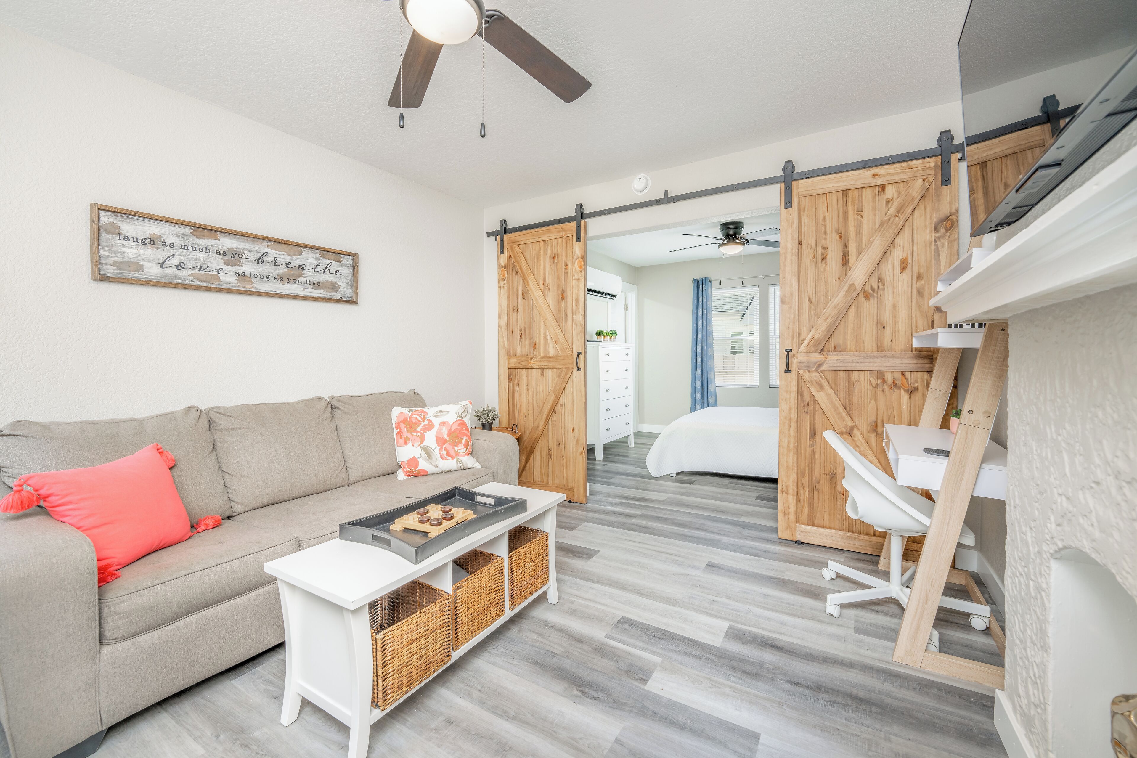 1 Schlafzimmer, Schreibtisch, Bügeleisen/Bügelbrett, kostenloses WLAN