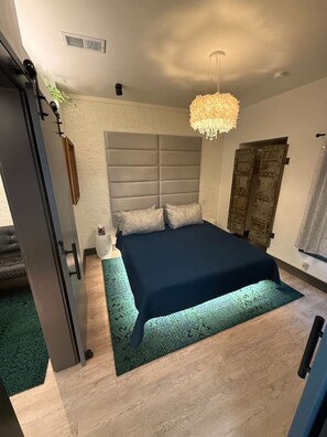 1 chambre, fer et planche Ă repasser, Wi-Fi, draps fournis