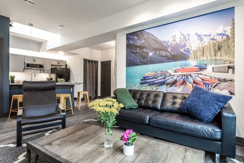 Grand Park Modern Cubby 2BR/3BED/1BA/patio