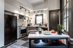 Fridge, microwave, oven, stovetop