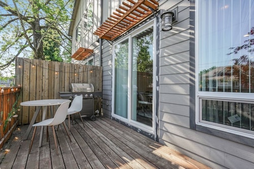 Family Oasis Near Waterfront| AirHockey| Ping-Pong