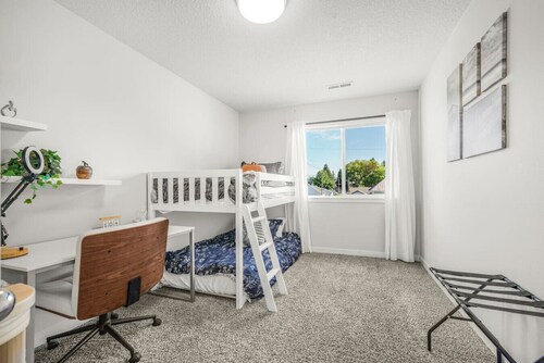 Family Oasis Near Waterfront| AirHockey| Ping-Pong