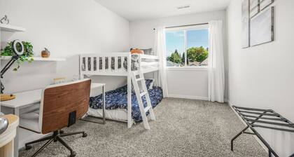 Family Oasis Near Waterfront| AirHockey| Ping-Pong