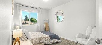 Family Oasis Near Waterfront| AirHockey| Ping-Pong