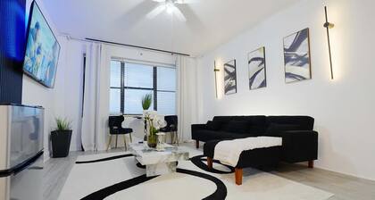 Luxury Skyrise Condo Downtown Jax