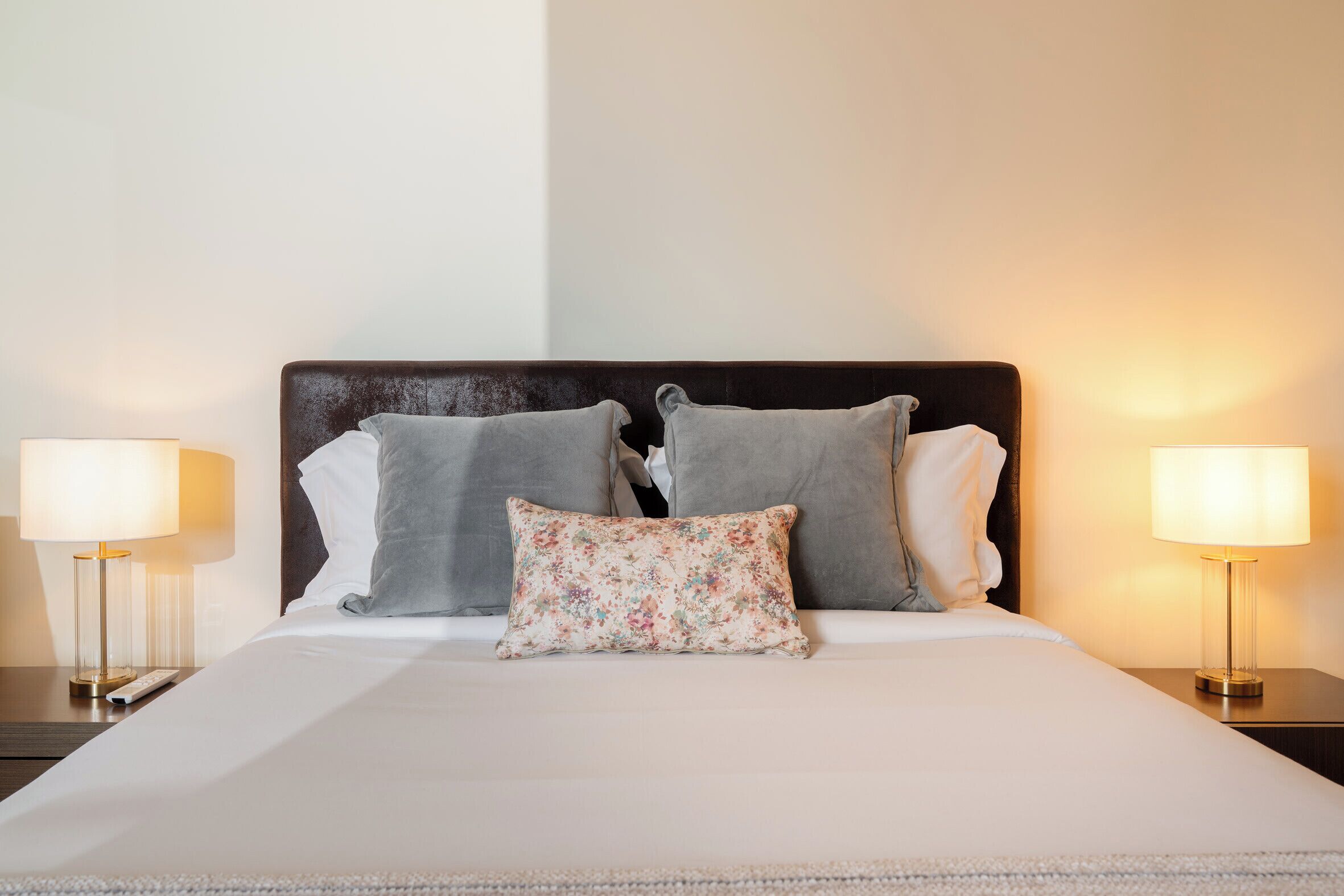 4 Schlafzimmer, Bügeleisen/Bügelbrett, WLAN, Bettwäsche