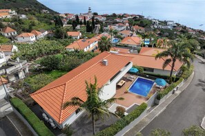 Exterior - Private pool and sea view - Tropical Villa (Arco da Calheta)
