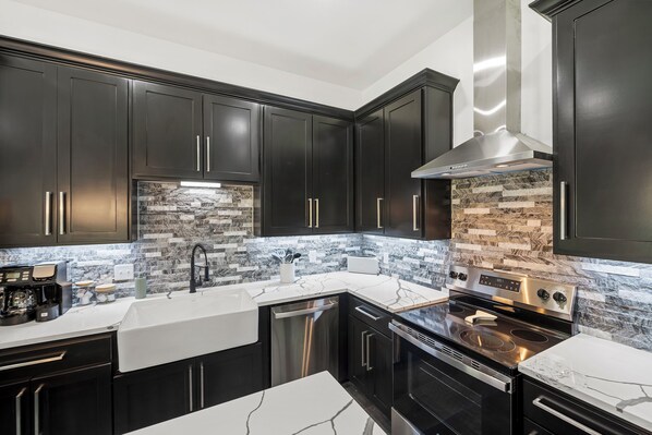 Microwave, oven, stovetop, dishwasher