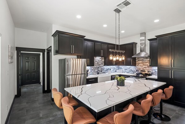 Microwave, oven, stovetop, dishwasher