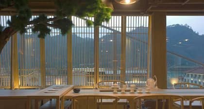 Wuyishan Mushi Time Hotel (Impression Dahongpao Store)