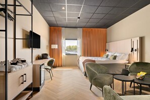 Junior Suite, 1 King Bed, Non Smoking | Blackout drapes, soundproofing, cribs/infant beds, free WiFi - Hotel Riverside Avesta, BW Signature Collection (Avesta)