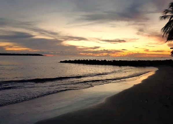 Beach nearby, black sand - Apartamento cerca al mar - Nautilus (Cartagena)