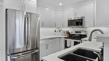 Townhome, Mountain View | Private kitchen