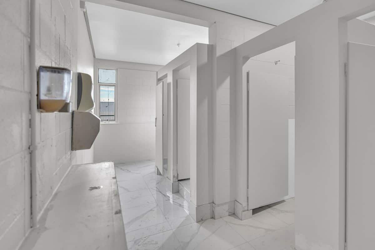 Dusche, Toilettenpapier