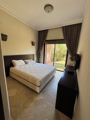 3 bedrooms, WiFi, bed sheets