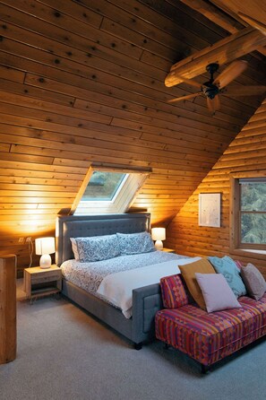 4 chambres, bureau, fer et planche à repasser, lit parapluie