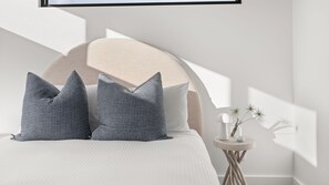 5 habitaciones, tabla de planchar con plancha y wifi gratis 